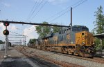 CSX 3202 leads M405